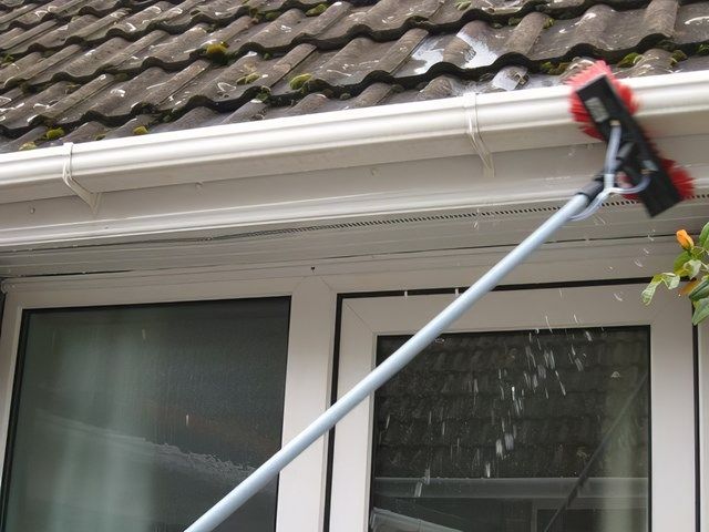 gutter-cleaning-4-kireth-ai