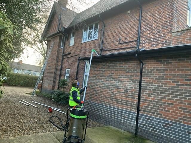 gutter-cleaning-9